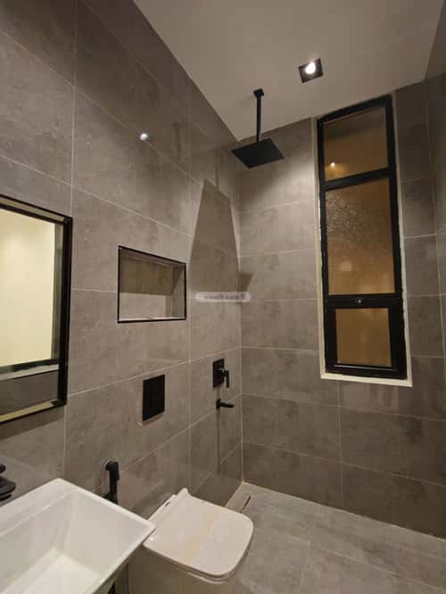 Floor 192 SQM with 5 Bedrooms Al-Muanisiyah, East Riyadh, Riyadh