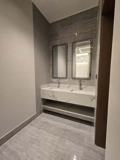 Floor 271 SQM with 5 Bedrooms Ar-Rimal, East Riyadh, Riyadh