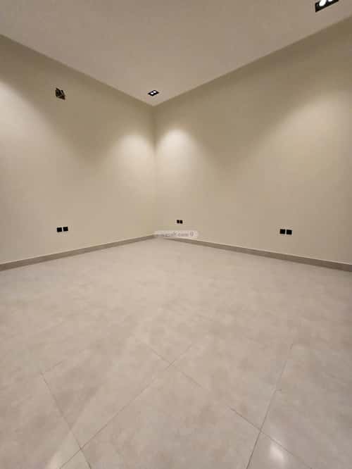 Floor 190 SQM with 5 Bedrooms Al-Muanisiyah, East Riyadh, Riyadh