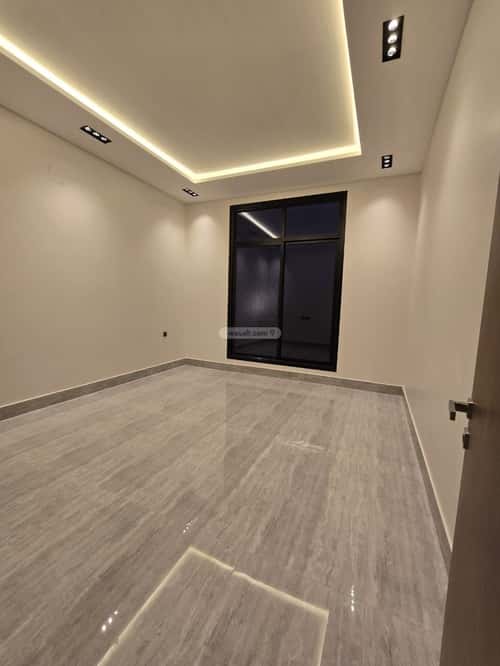 5 bedroom floor in Al Rimal