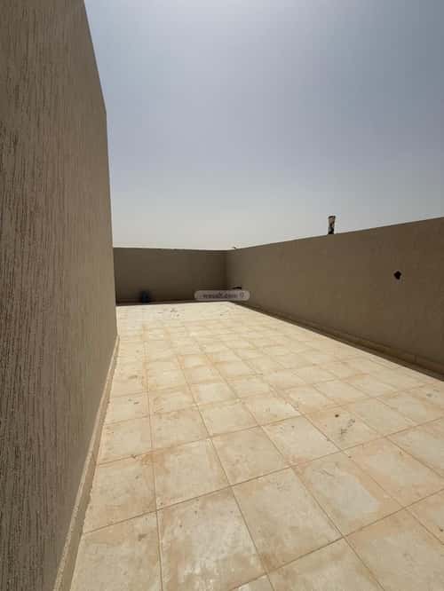 فيلا 300 متر مربع جنوبية على شارع 18م المرجان، شرق الرياض، الرياض