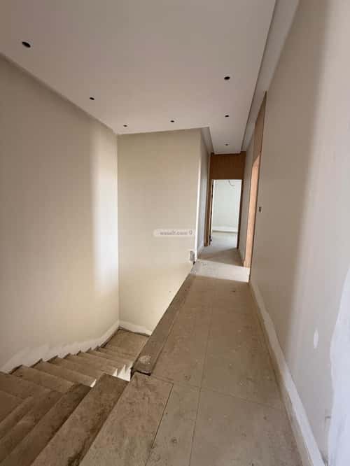 فيلا 300 متر مربع جنوبية على شارع 18م المرجان، شرق الرياض، الرياض