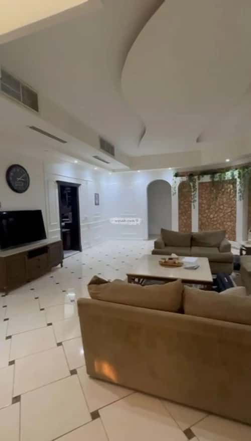 Apartment 239 SQM with 6 Bedrooms Al Nawras, Aldammam