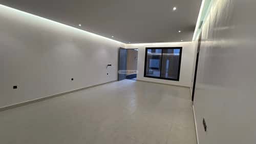 فيلا 270 متر مربع شمالية شرقية على شارع 15م الندوة، شرق الرياض، الرياض