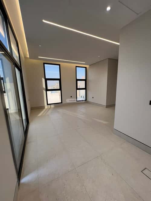 Villa 370 SQM Facing South on 20m Width Street Al-Mahdiyah, West Riyadh, Riyadh