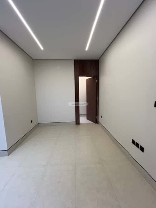 Villa 370 SQM Facing South on 20m Width Street Al-Mahdiyah, West Riyadh, Riyadh