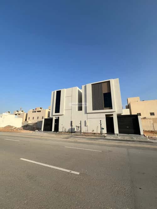 Villa 370 SQM Facing South on 20m Width Street Al-Mahdiyah, West Riyadh, Riyadh