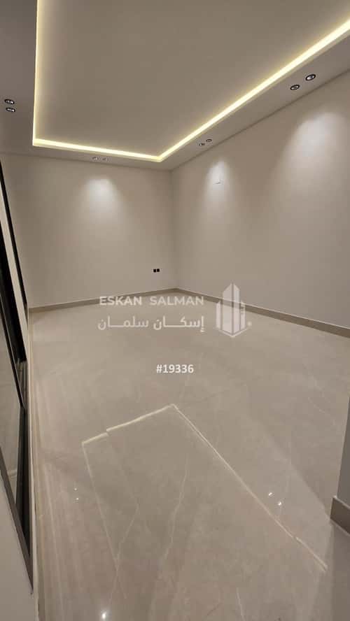 فيلا 250 متر مربع شمالية على شارع 20م الجنادرية، شرق الرياض، الرياض