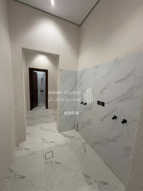 Apartment 351 SQM with 7 Bedrooms Al-Khaleej, East Riyadh, Riyadh