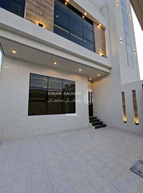 Apartment 301 SQM with 6 Bedrooms Dhahran, Khamis Mushait