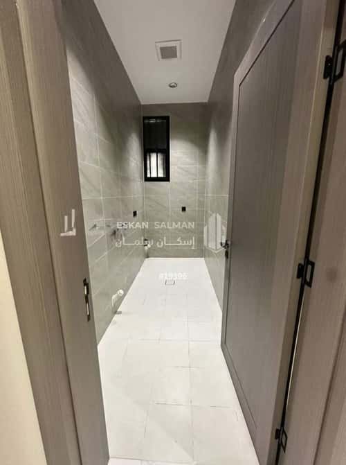 شقة 301 متر مربع ب 6 غرف ذلالة، خميس مشيط