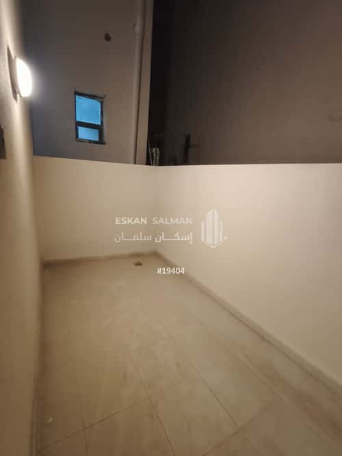 Floor 175 SQM with 5 Bedrooms Al-Janadriyah, East Riyadh, Riyadh