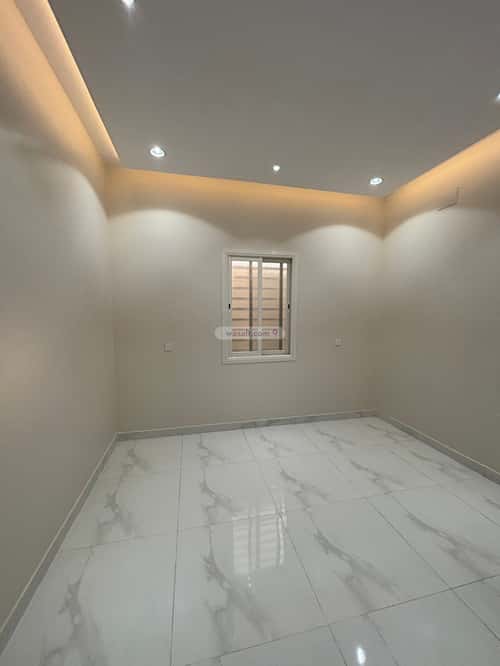 شقة 212 متر مربع ب 8 غرف الزهور، أبها