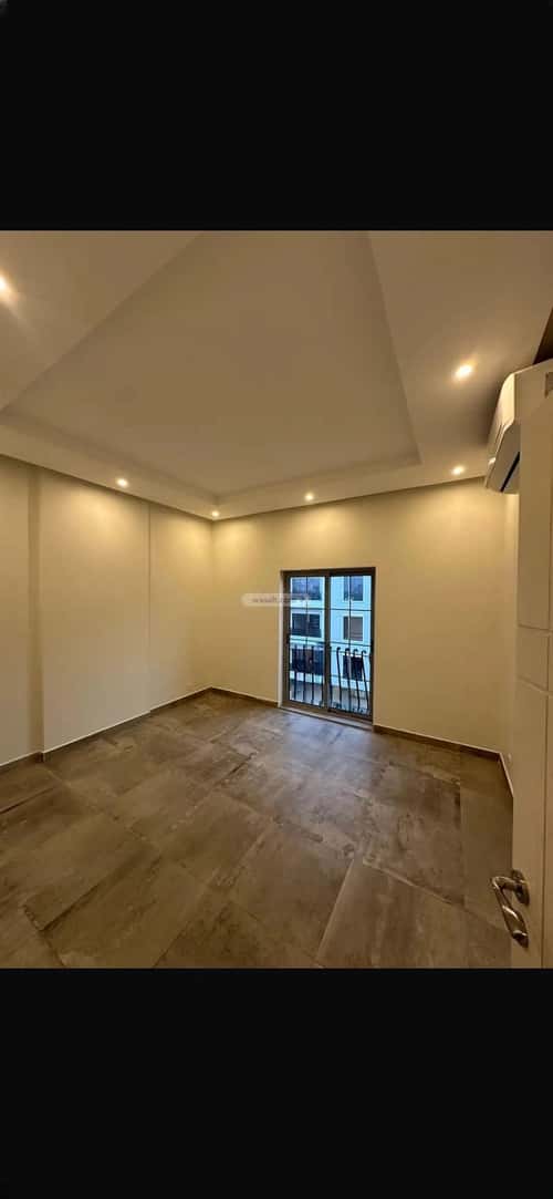 Apartment 900 SQM with 3 Bedrooms Al Muntazah, Aldammam