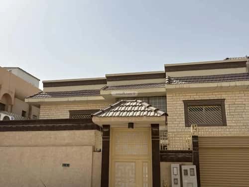Villa 520 SQM Facing South on 10m Width Street Al-Olaya, Central Riyadh, Riyadh