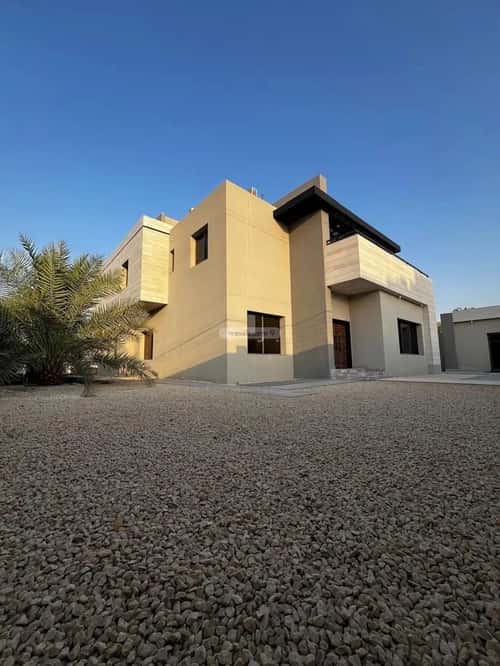 Villa 1500 SQM Facing 3 Streets on 25m Width Street Malham, Malahum