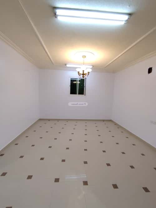 شقة 826 متر مربع ب 3 غرف السعادة، شرق الرياض، الرياض