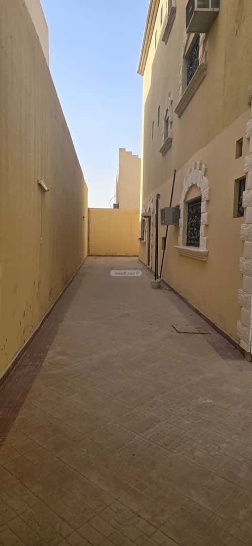 Villa 300 SQM Facing East on 15m Width Street Ar-Rabwah, Central Riyadh, Riyadh