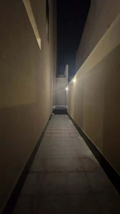 Villa 310 SQM Facing East with 14 Bedrooms Al Zomorod, North Jeddah, Jeddah