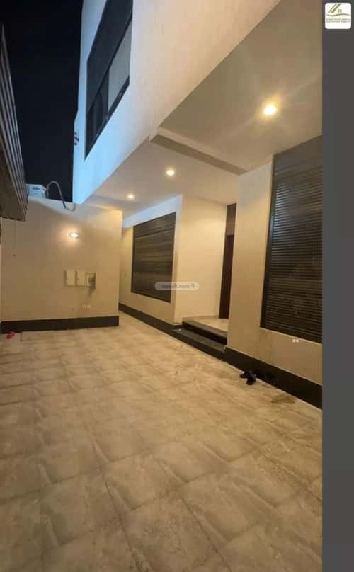 فيلا 310 متر مربع واجهة شرقية ب 14 غرف الزمرد، شمال جدة، جدة