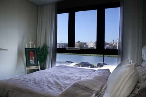 شقة 200 متر مربع بغرفتين الحمراء، الخبر