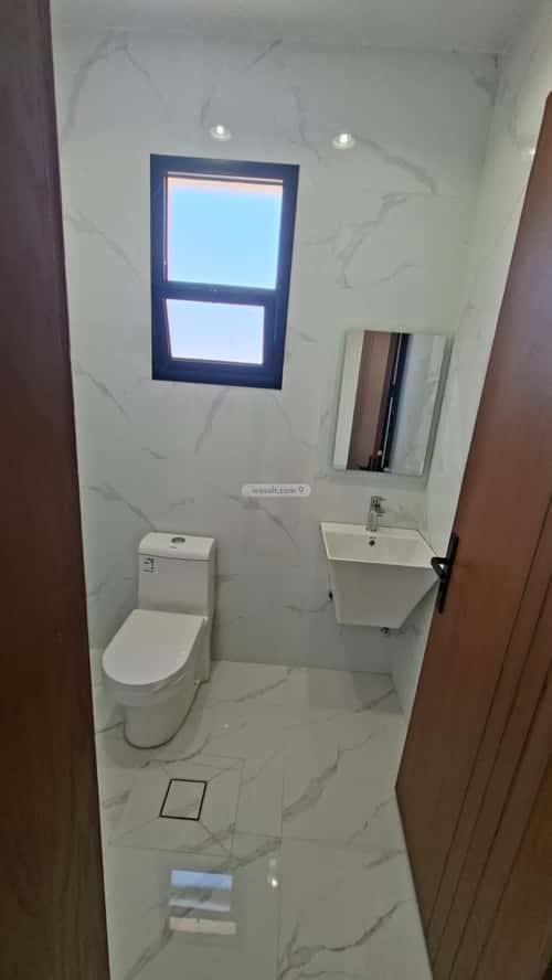 فيلا 349 متر مربع غربية على شارع 18م طيبة، جنوب الرياض، الرياض