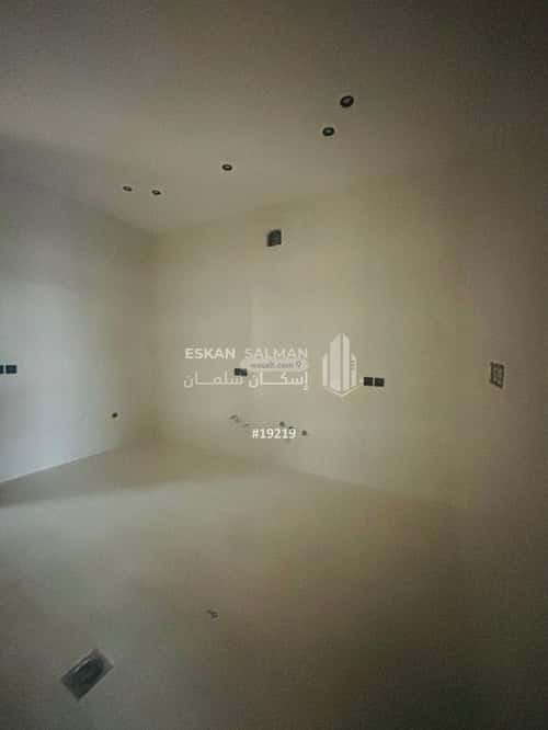 فيلا 382 متر مربع غربية على شارع 20م الصواري، الخبر