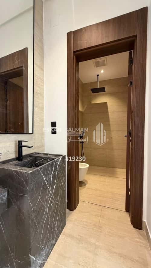 شقة 220 متر مربع ب 5 غرف الربوة، أبها