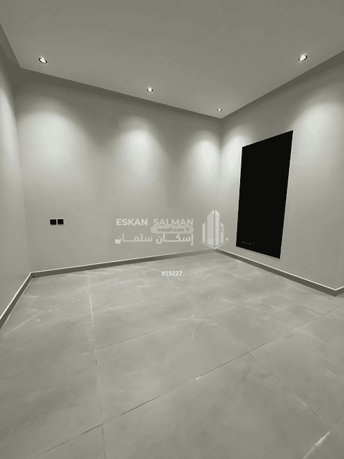 Floor 224 SQM with 5 Bedrooms Al-Janadriyah, East Riyadh, Riyadh