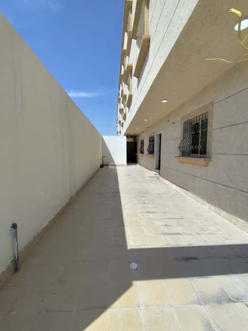 Apartment 207 SQM with 6 Bedrooms Al Noor, Aldammam