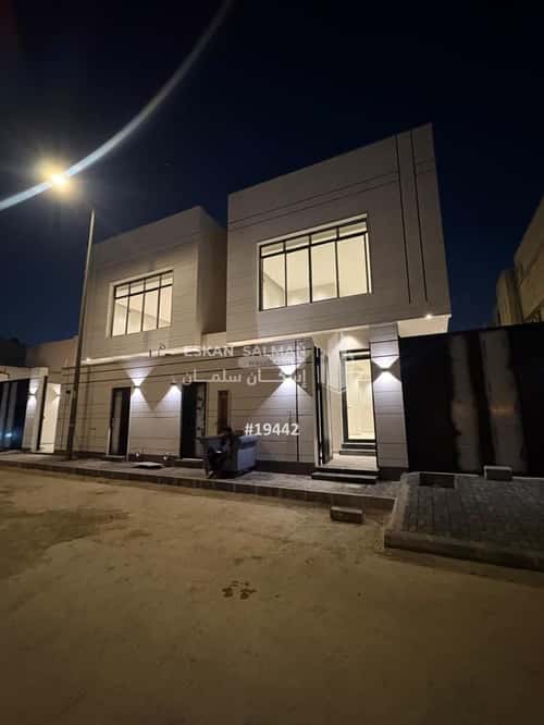 فيلا 250 متر مربع جنوبية على شارع 15م الملك فيصل، شرق الرياض، الرياض