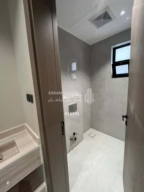 Apartment 141 SQM with 5 Bedrooms Al-Maizaliyah, East Riyadh, Riyadh