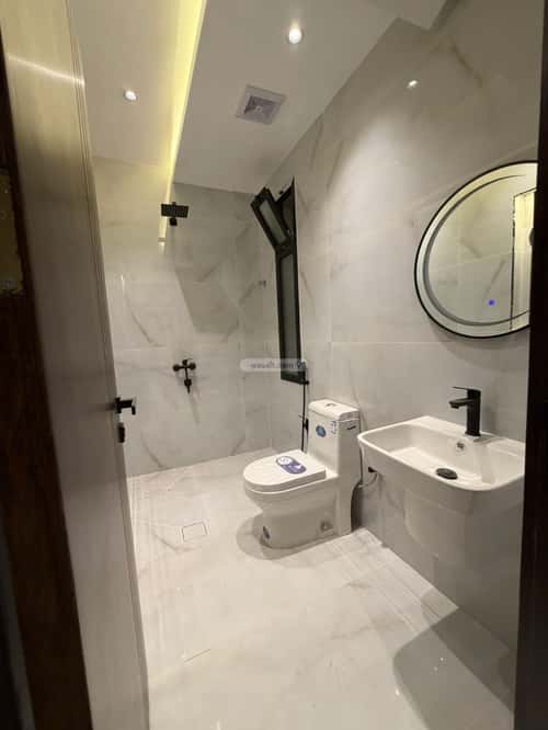 شقة 155 متر مربع ب 5 غرف الشفاء، تبوك