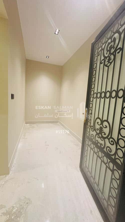 فيلا 469 متر مربع جنوبية على شارع 30م الأمواج، الخبر