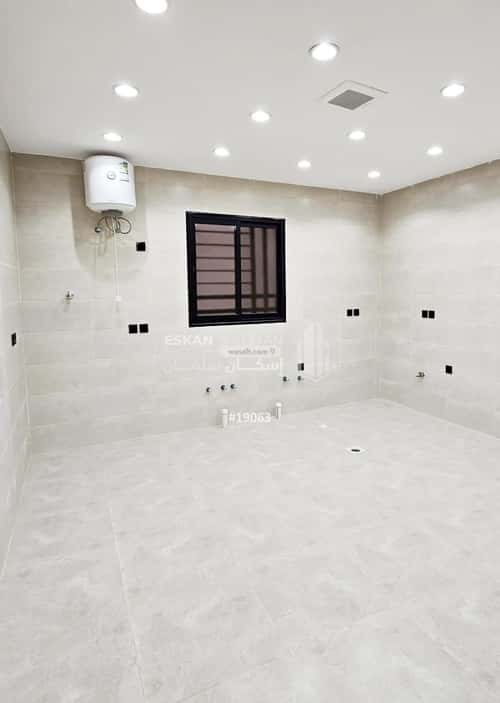 شقة 226 متر مربع ب 6 غرف الظرفة، خميس مشيط