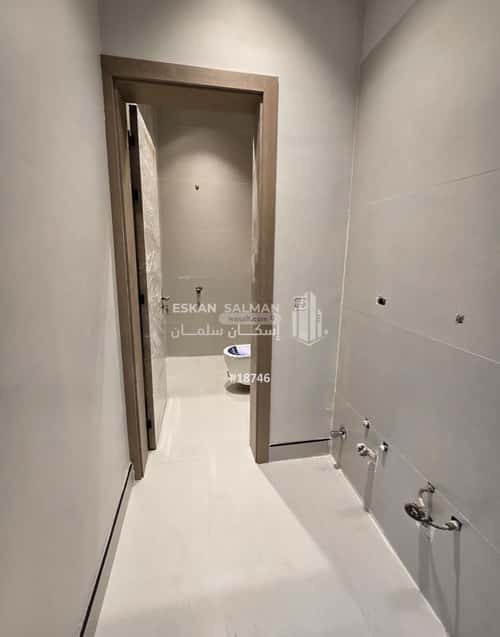 فيلا 240 متر مربع شمالية على شارع 18م المعيزيلة، شرق الرياض، الرياض