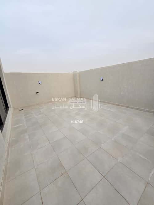 فيلا 240 متر مربع شمالية على شارع 18م المعيزيلة، شرق الرياض، الرياض