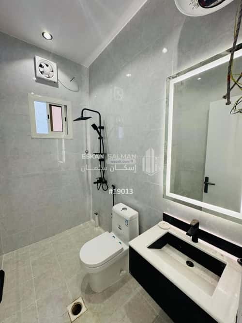 فيلا 404 متر مربع شمالية على شارع 12م ريحه، الطائف