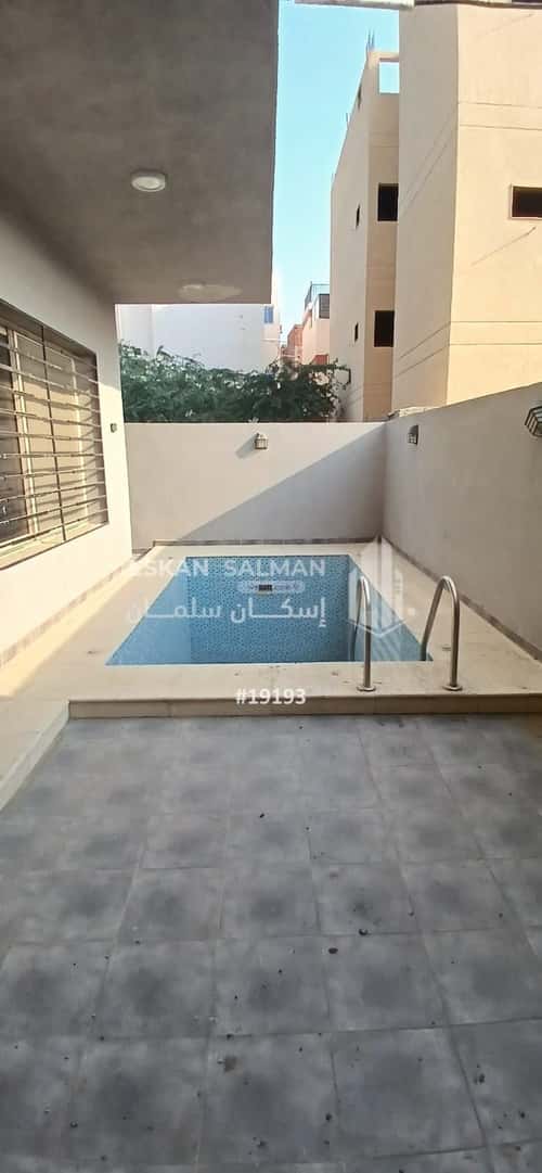 Villa 318 SQM Facing North on 25m Width Street Haretalbabalgadeed, Makkah Al Mukarramah
