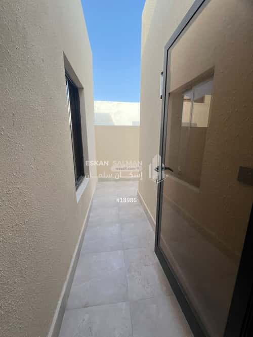 شقة 5 غرف في النهضة