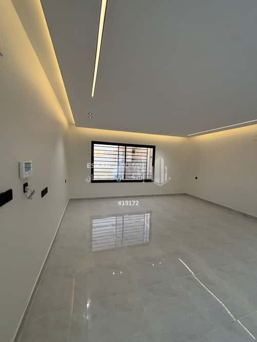 شقة 375 متر مربع ب 10 غرف التعاون، خميس مشيط