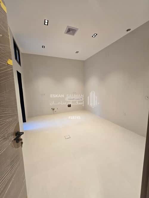 فيلا 256 متر مربع شمالية على شارع 20م المعيزيلة، شرق الرياض، الرياض