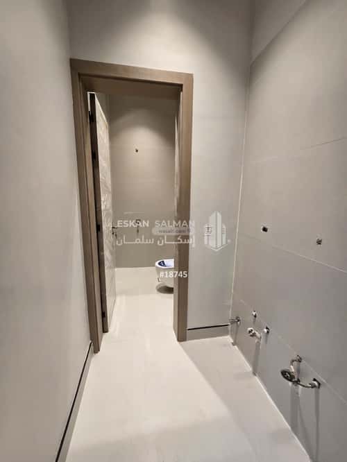 فيلا 256 متر مربع شمالية على شارع 20م المعيزيلة، شرق الرياض، الرياض