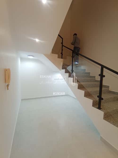 شقة 7 غرف في الجنادرية