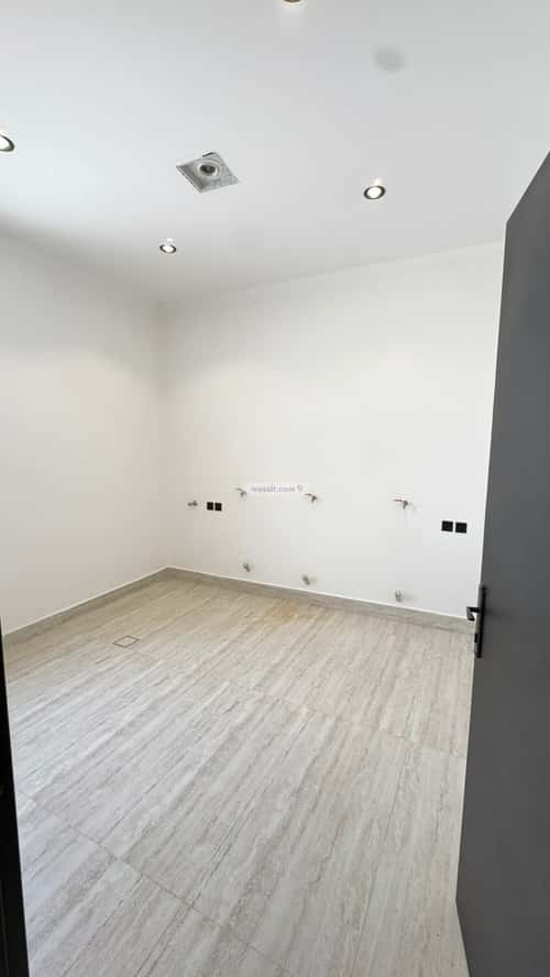 Villa 360 SQM Facing West on 20m Width Street Al-Mahdiyah, West Riyadh, Riyadh