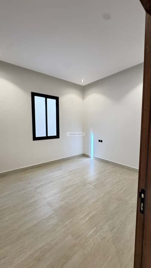 فيلا 360 متر مربع غربية على شارع 20م المهدية، غرب الرياض، الرياض