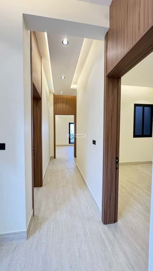 فيلا 360 متر مربع غربية على شارع 20م المهدية، غرب الرياض، الرياض