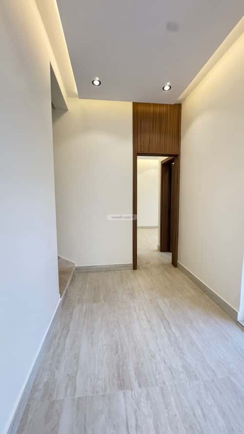 فيلا 360 متر مربع غربية على شارع 20م المهدية، غرب الرياض، الرياض