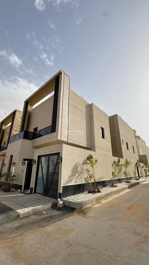 Villa 360 SQM Facing West on 20m Width Street Al-Mahdiyah, West Riyadh, Riyadh