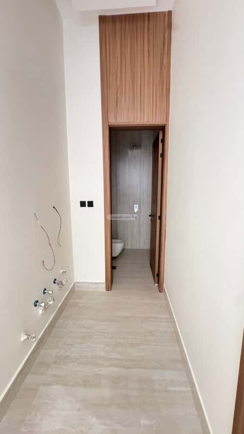 فيلا 360 متر مربع غربية على شارع 20م المهدية، غرب الرياض، الرياض